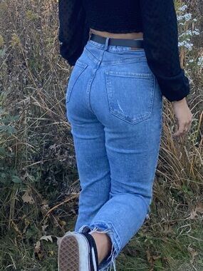 Express Super High Rise Mom Jeans
